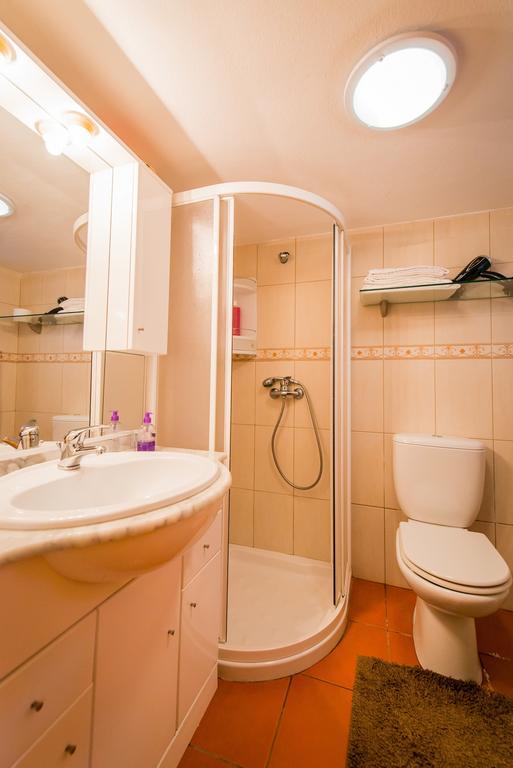 Adega Velha Villa Calheta de Nesquim Exteriör bild