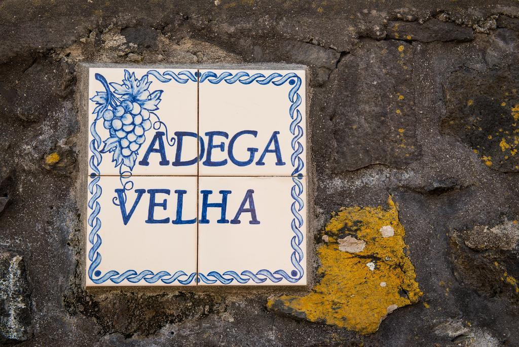 Adega Velha Villa Calheta de Nesquim Exteriör bild